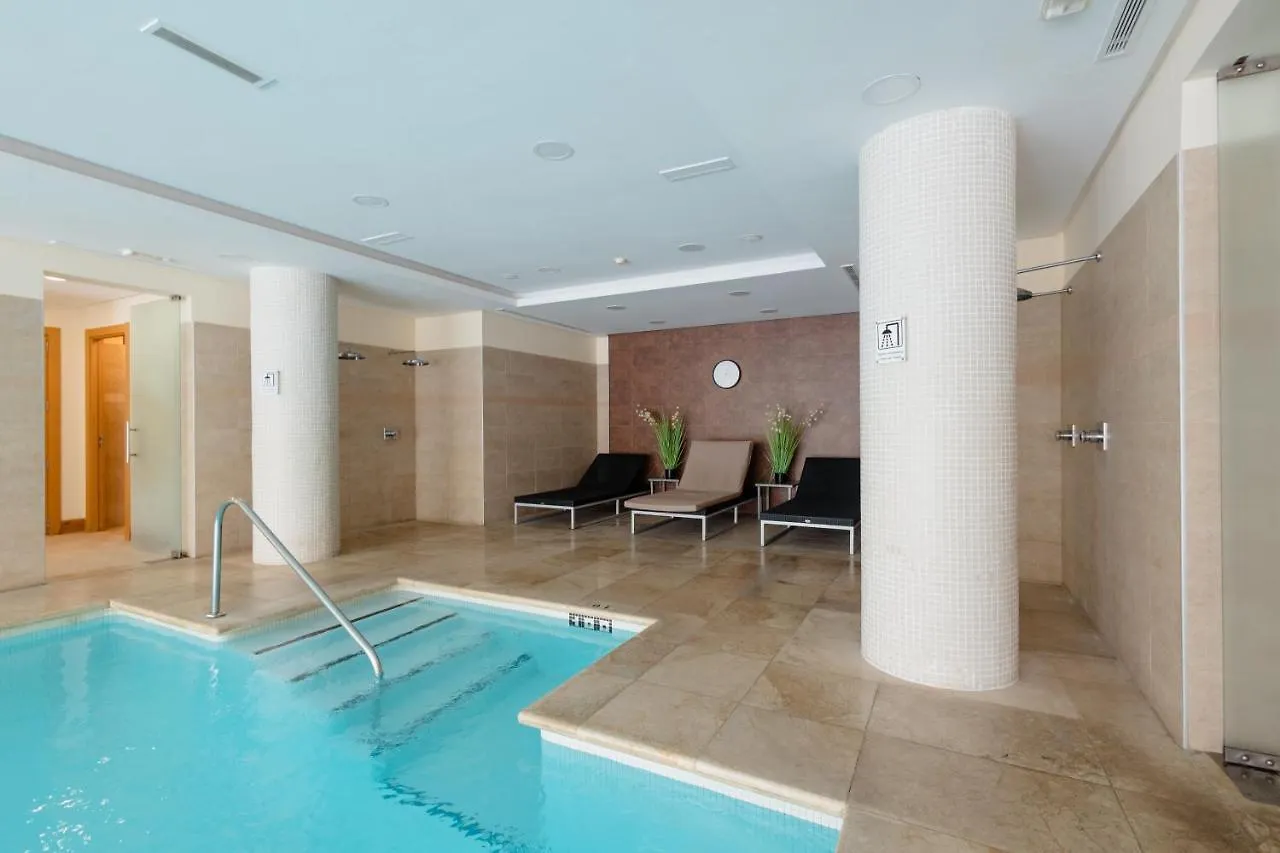 Moderno Apartamento Vacacional Con Increbles Vistas Al Mar Con Spa Y Gimnasio マルベーリャ 0*,